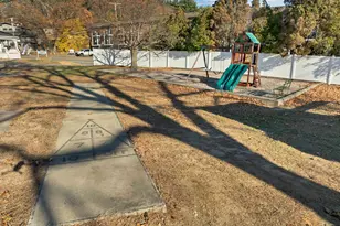 144 Lake St, Laconia, NH 03246 - Photo 44