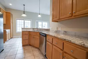 69 Patterson St, Manchester, NH 03102 - Photo 16