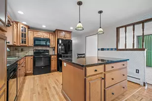 10 Vespa Ln, Nashua, NH 03064 - Photo 6