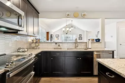 11 Castle Court, Kingston, NH 03848 - Photo 10