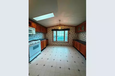 6 Hilltop Manor Mobile Home Park, Littleton, NH 03561 - Photo 4