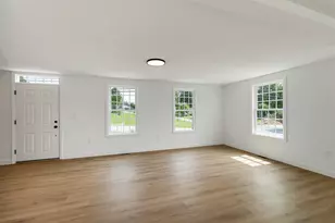 212 Sanborn St, Franklin, NH 03235 - Photo 4