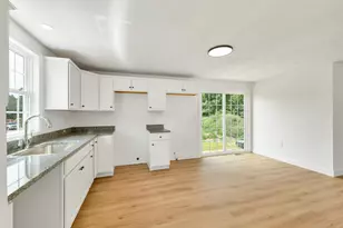 212 Sanborn St, Franklin, NH 03235 - Photo 6