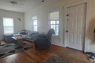 36 Prospect St, Claremont, NH 03743 - Photo 2