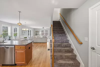 9 Redwood Road, Pelham, NH 03076 - Photo 2