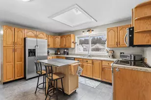 39 Ann Ave, Manchester, NH 03102 - Photo 10