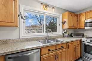 39 Ann Ave, Manchester, NH 03102 - Photo 14