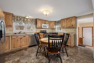 45 Lafayette St, Laconia, NH 03246 - Photo 8