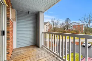 2 Timberwood Dr, Goffstown, NH 03045 - Photo 4