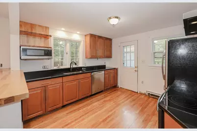 85 Taylor Street, Nashua, NH 03060 - Photo 12
