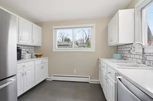 10 Weymouth Dr, Nashua, NH 03062 - Photo 16