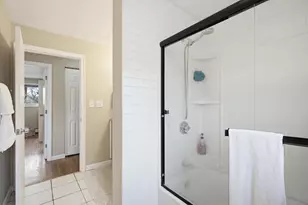 10 Weymouth Dr, Nashua, NH 03062 - Photo 36