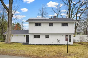 10 Weymouth Dr, Nashua, NH 03062 - Photo 2