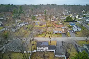 10 Weymouth Dr, Nashua, NH 03062 - Photo 6