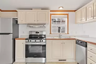 5 R Arrow Dr, Salem, NH 03079 - Photo 16