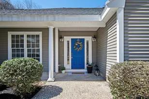 64 Cottage Rd, Kensington, NH 03833 - Photo 4