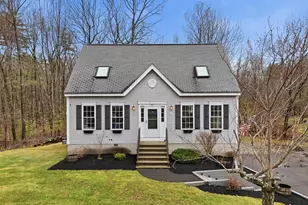 41 Drew Woods Dr, Derry, NH 03038 - Photo 1