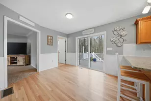 41 Drew Woods Dr, Derry, NH 03038 - Photo 10