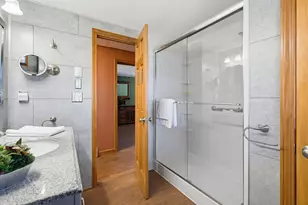 129 Brady Cir, Manchester, NH 03109 - Photo 34