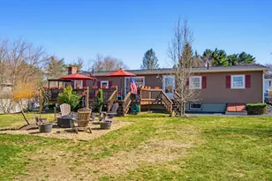 129 Brady Cir, Manchester, NH 03109 - Photo 10