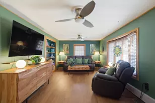 129 Brady Cir, Manchester, NH 03109 - Photo 20