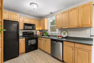 99 Winnicutt Rd, Stratham, NH 03885 - Photo 10