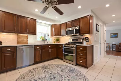 10 Whidden Lane, Litchfield, NH 03052 - Photo 6