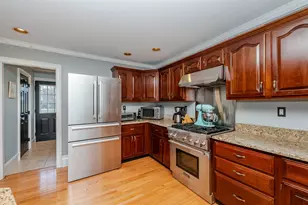 39 Isaac Lucas Cir, Dover, NH 03820 - Photo 4