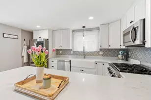 43 Shore Dr, Salem, NH 03079 - Photo 12