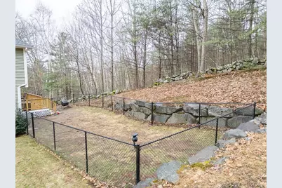 136 Wyndridge Circle, Pelham, NH 03076 - Photo 8