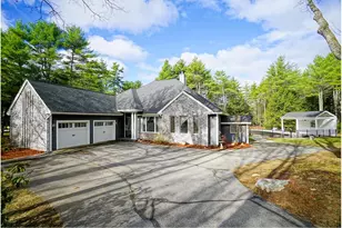 53 Meadow Fox Ln, Chester, NH 03036 - Photo 2