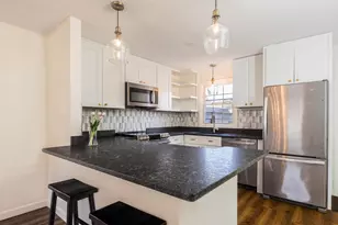 1275 Maplewood Ave, Portsmouth, NH 03833 - Photo 4