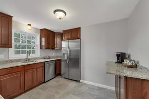 716 Exeter Rd, Hampton, NH 03842 - Photo 6