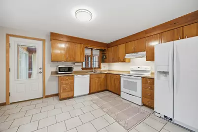 15 Henderson Road, Gilford, NH 03249 - Photo 14