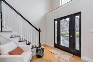 36 Hawk Dr, Salem, NH 03079 - Photo 4