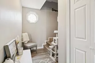 377 Smyth Rd, Manchester, NH 03104 - Photo 20