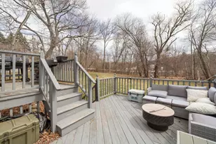 377 Smyth Rd, Manchester, NH 03104 - Photo 22