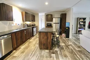 82 Orange St, Farmington, NH 03835 - Photo 10