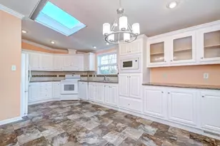 17 Winter St, Salem, NH 03079 - Photo 18