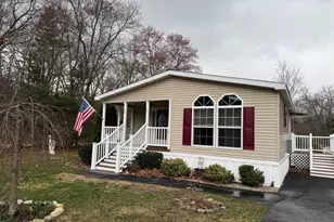 17 Winter St, Salem, NH 03079 - Photo 1