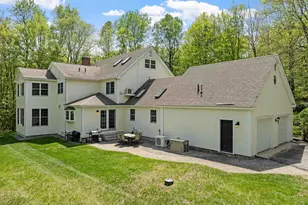 211 Hedgerose Ln, Hopkinton, NH 03229 - Photo 2