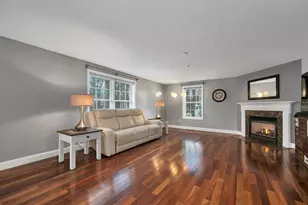 7 Leaor Cir, Hudson, NH 03051 - Photo 14