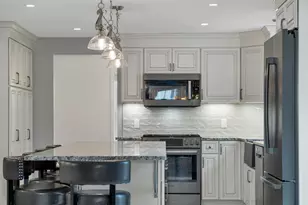 7 Leaor Cir, Hudson, NH 03051 - Photo 10