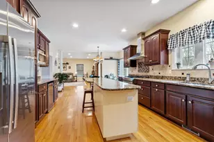 21 Edinburgh Rd, Windham, NH 03087 - Photo 4