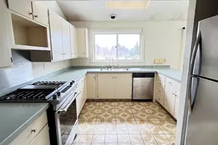 12 S Bow Rd, Bow, NH 03304 - Photo 12