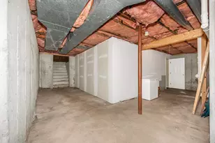 8 Fitzpatrick Cir, Nashua, NH 03063 - Photo 44