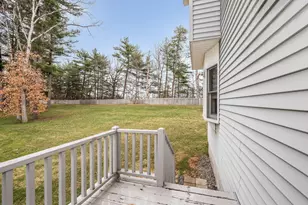 8 Fitzpatrick Cir, Nashua, NH 03063 - Photo 36