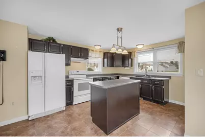 8 Fitzpatrick Circle, Nashua, NH 03063 - Photo 10