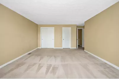 8 Fitzpatrick Circle, Nashua, NH 03063 - Photo 18