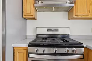 2 Freshwater Ct, Nashua, NH 03060 - Photo 10